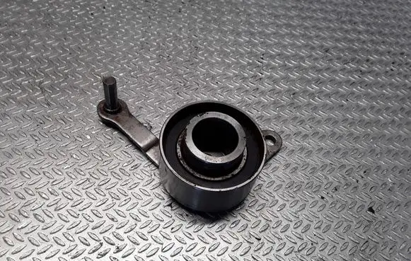 Isuzu Trooper Timing belt/chain tensioner 