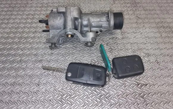 Volkswagen Transporter - Caravelle T5 Ignition lock 4B0905851C