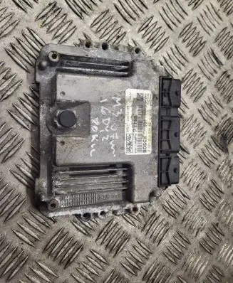 Mazda 3 I Engine control unit/module 0281012530
