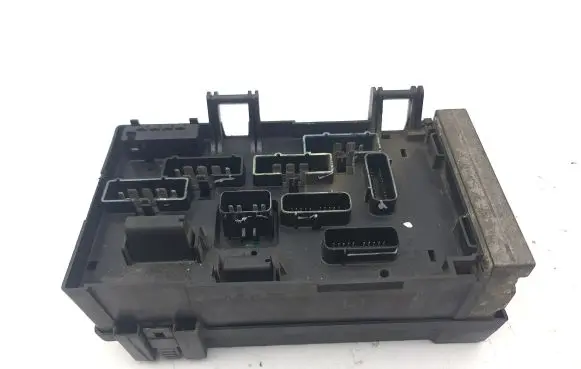 Chrysler Voyager Fuse module P05144509AB