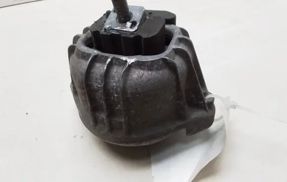 BMW X1 E84 Engine mount bracket 6768853 13981112
