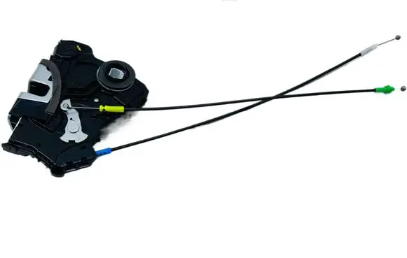 Toyota Auris E180 Front door lock OYT26203