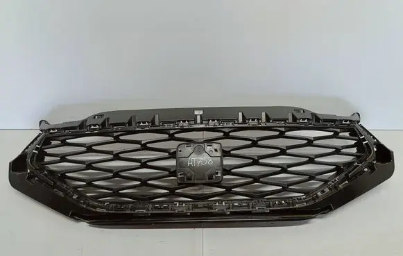 Seat Leon IV Front grill 5EA853651G AT758 SE0372Y00
