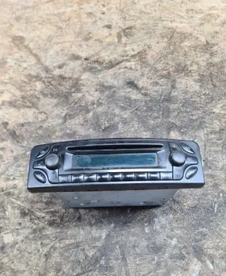 Mercedes-Benz C W203 Radio/CD/DVD/GPS head unit A2038204685