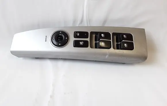 Hyundai Santa Fe Electric window control switch 3714951110