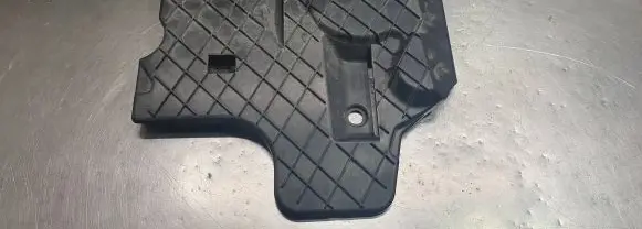 Mercedes-Benz C AMG W204 Timing belt guard (cover) A6510101867 BBP179802