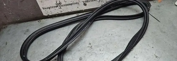 Mercedes-Benz GLC X253 C253 Trunk rubber seal (body) A2537402701