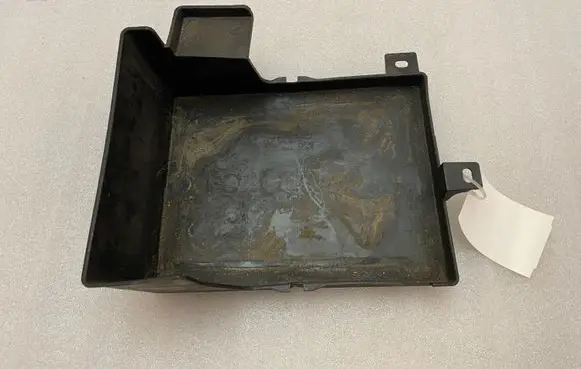 Battery tray