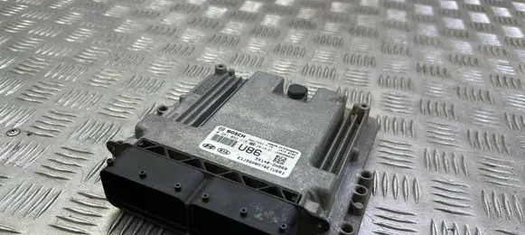 KIA Ceed Engine control unit/module 0281032115 391402A860