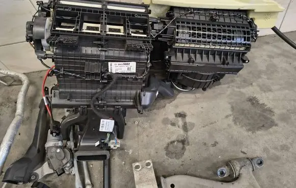 Opel Insignia B Interior heater climate box assembly 39229802 282225119 LW112002