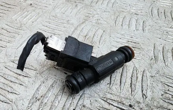 Audi TT Mk1 Fuel injector 0280156061 06A906031BA