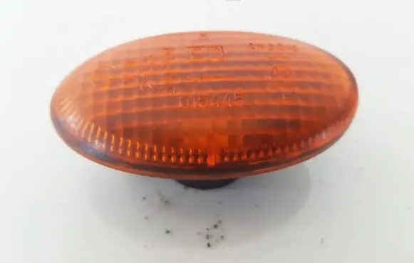 Subaru Forester SF Front fender indicator light 015445