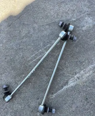 Lexus UX Front anti-roll bar/stabilizer link ZXC