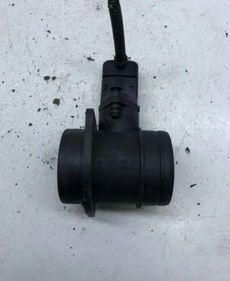 Skoda Octavia Mk1 (1U) Mass air flow meter 06A906461 0280217121
