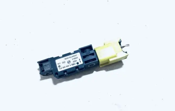 Porsche Cayenne (9PA) Airbag deployment crash/impact sensor 7l0909606a 0105033253