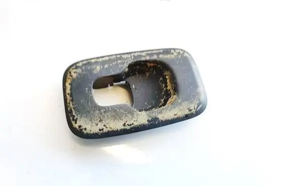 Volvo XC90 Front door window switch trim 8650072