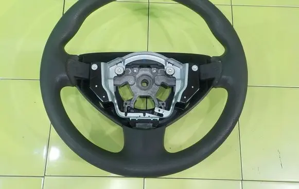 Nissan Leaf I (ZE0) Steering wheel 484303NL0B 16AB96