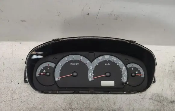 Hyundai Elantra Speedometer (instrument cluster) AA08DCT01