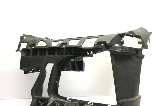 BMW 4 G22 G23 G24 G26 Front bumper mounting bracket 8078611