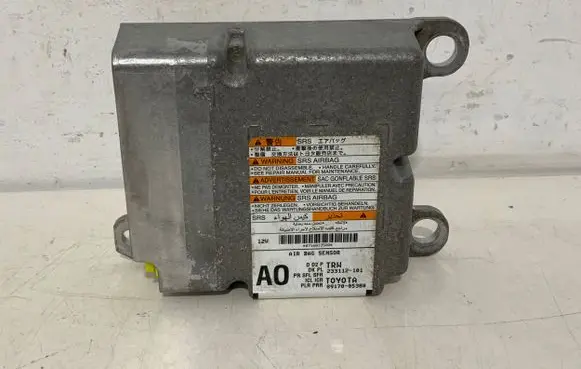 Toyota Avensis T270 Airbag control unit/module 8917005380