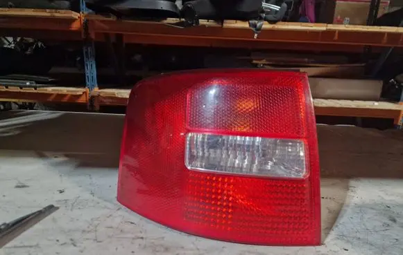 Audi A6 S6 C5 4B Rear/tail lights 4B9945095F