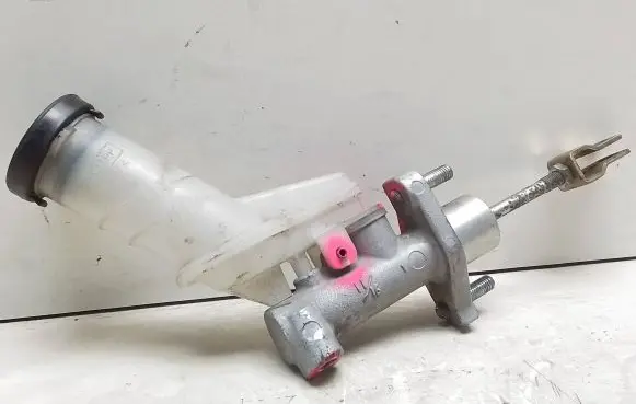Suzuki Liana Master brake cylinder MR374858