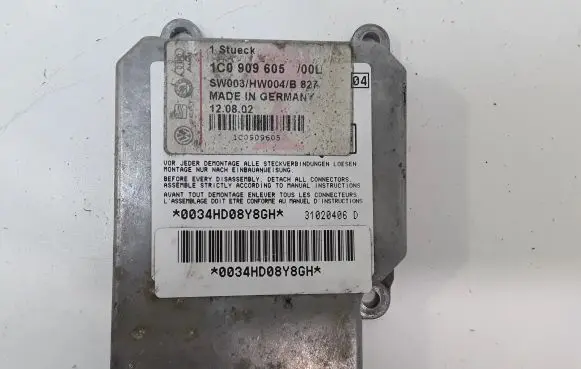 Skoda Octavia Mk1 (1U) Airbag control unit/module 1C0909605