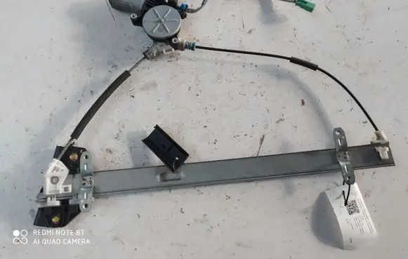 Honda CR-V Front door window regulator with motor 601161