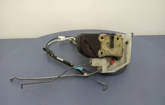 Chrysler Pacifica Front door lock 04685988AB