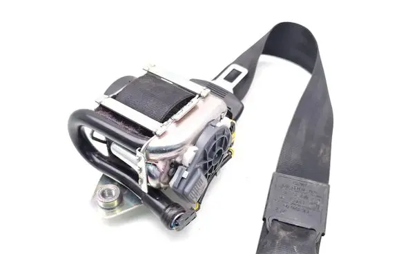 Audi A3 S3 A3 Sportback 8P Front seatbelt 8P7857706A 616158000