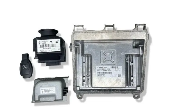 Mercedes-Benz A W169 Engine ECU kit and lock set A2669001200 5WK90870 A0034466040