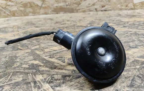 Hyundai i10 Horn signal 28R000034