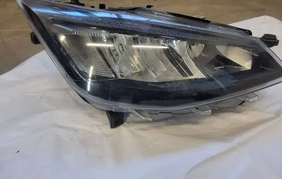 Seat Ibiza V (KJ) Headlight/headlamp 6F1941006E L516694