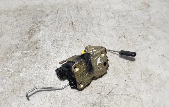 Renault Master II Front door lock