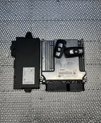 BMW 5 E60 E61 Engine control unit/module 7811151 0281012130