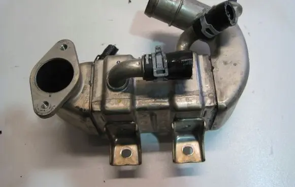Peugeot Partner III EGR valve cooler M4D39F464BA