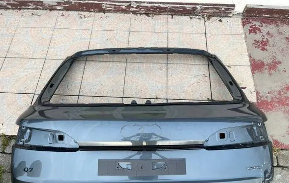 Tailgate/trunk/boot lid