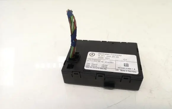 Mercedes-Benz E W211 Gateway control module A2114452600 A2115403545