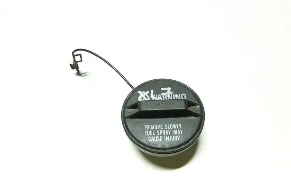 Suzuki XL7 I Fuel tank filler cap 7732116010
