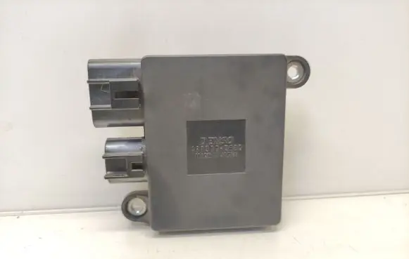 Mazda 6 Fan control module 4993003580