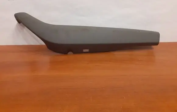 Audi Q7 4M Armrest 4M0867166 7775