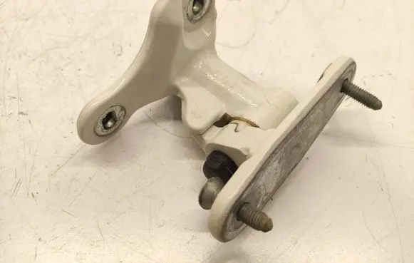 Mercedes-Benz B W246 W242 Front door lower hinge L1122 A2467200337