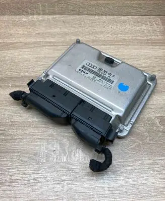 Audi A6 S6 C5 4B Engine control unit/module ECU 8E0907401P 0281011136