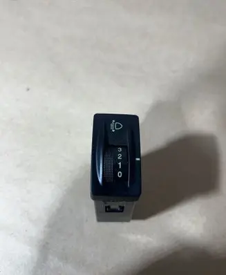 Hyundai Sonata Headlight level height control switch 751U00080 211000245