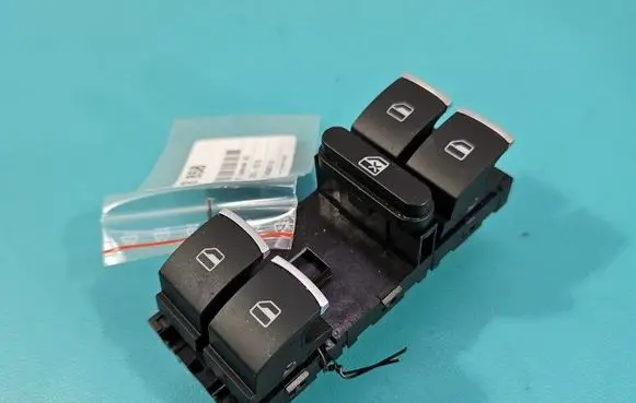 Volkswagen Touran I Electric window control switch 5K4959857A IMPRK1578858