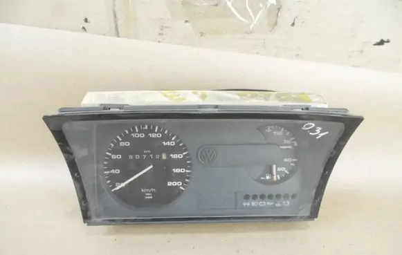 Volkswagen Polo II 86C 2F Speedometer (instrument cluster) 87001238