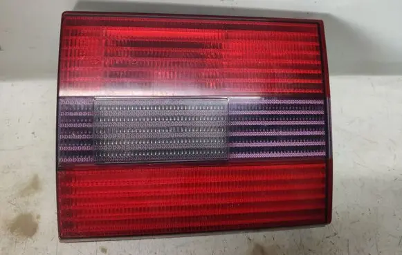 Volkswagen PASSAT B4 Tailgate rear/tail lights