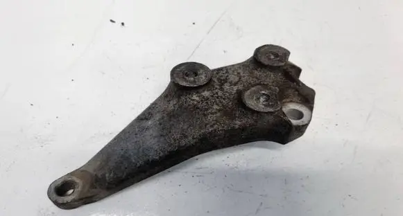 Opel Insignia A Engine mounting bracket 13228256
