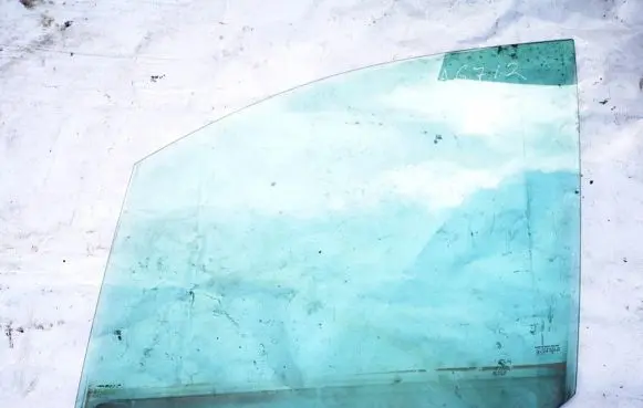 Peugeot 807 Front door window glass four-door