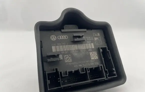 Audi A7 S7 4G Door control unit/module 4G8959792J